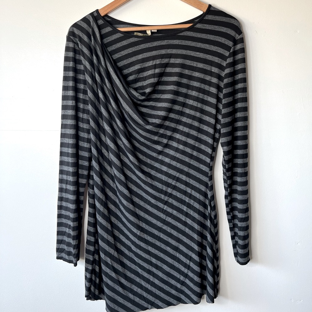 Comfy USA Charcoal & Light Gray Striped Draped Long Sleeve Tunic